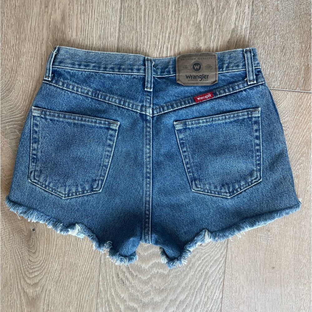 Perfect Daisy Dukes Shopbop Wrangler jean shorts 30/32 Sz. 4 or 6  denim raw hem